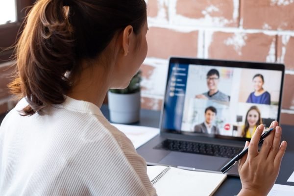 Resultados de la encuesta sobre tendencias del trabajo a distancia e híbrido de NAI Global tendencias-del-trabajo-a-distancia-e-híbrido