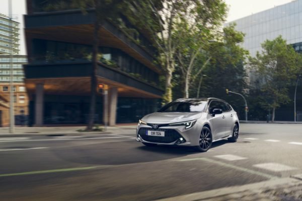 Toyota-Corolla-Touring-Sports-Electric-Hybrid