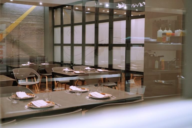 Restaurante Carmen expone el arte de comer y un viaje sensorial a través su menú