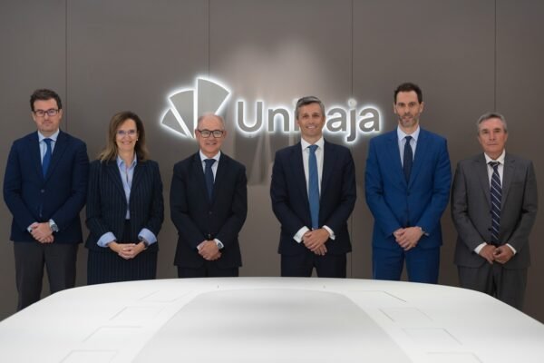 Unicaja acelera su transformación operativa con el respaldo tecnológico de DXC Technology Unicaja